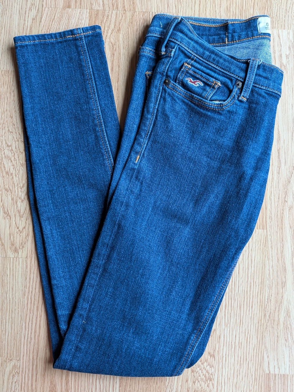 Hollister Women’s Skinny Jeans in Deep Blue Denim, Size 0